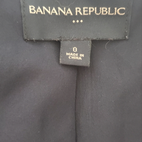 Banana Republic navy pinstripe blazer - Picture 7 of 8